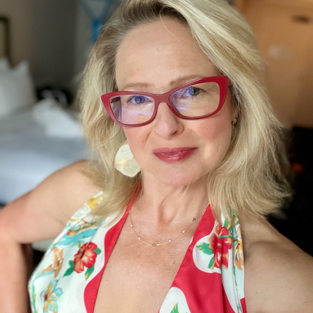 Meet your seller, Courtney!